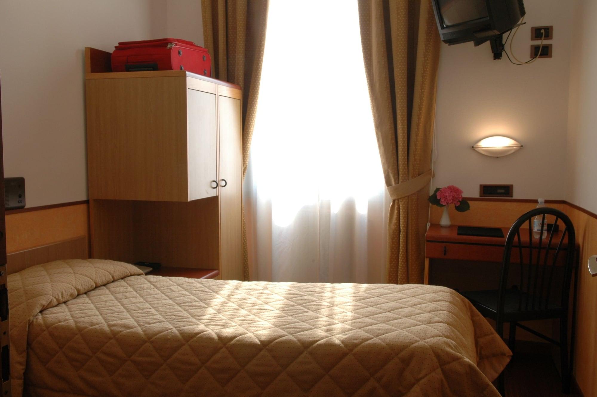 מילאנו Hotel Aspromonte מראה חיצוני תמונה