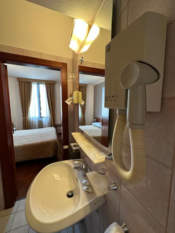מילאנו Hotel Aspromonte מראה חיצוני תמונה