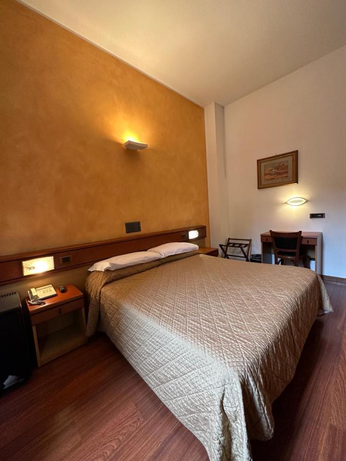 מילאנו Hotel Aspromonte מראה חיצוני תמונה