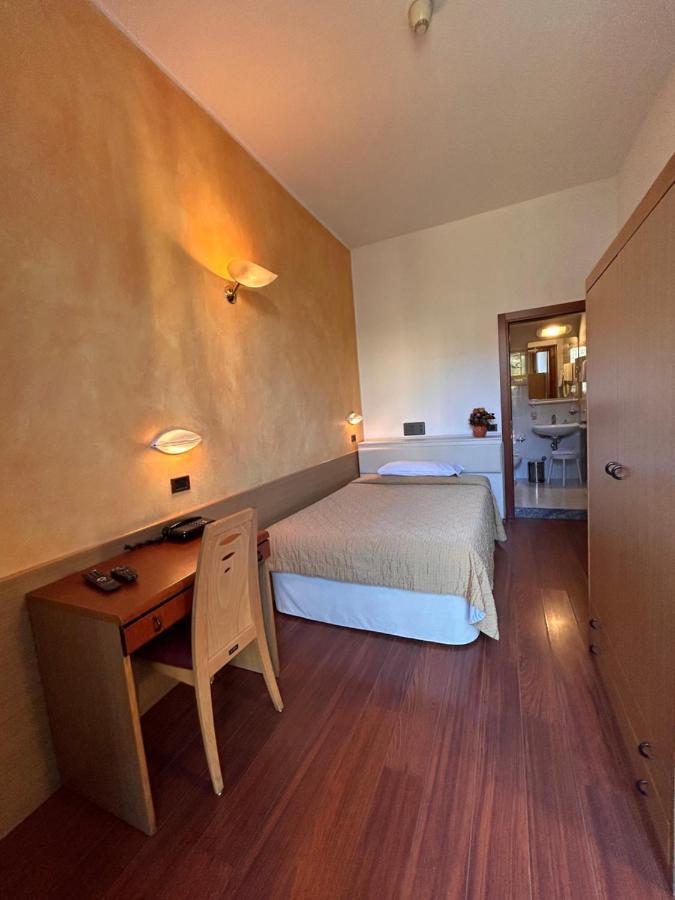 מילאנו Hotel Aspromonte מראה חיצוני תמונה
