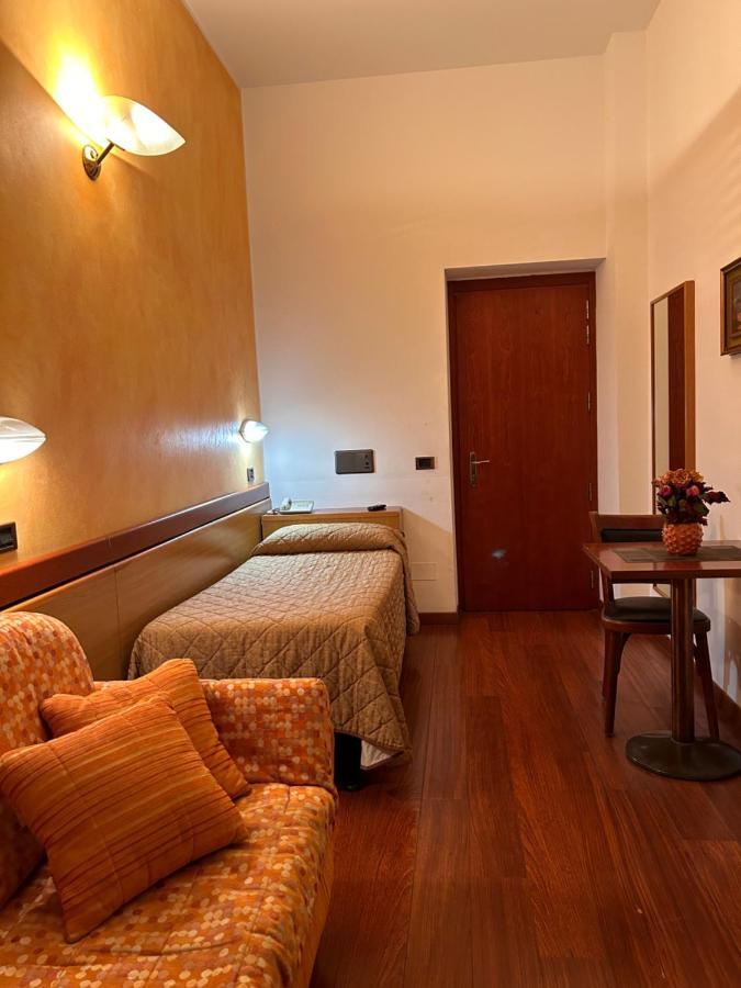 מילאנו Hotel Aspromonte מראה חיצוני תמונה