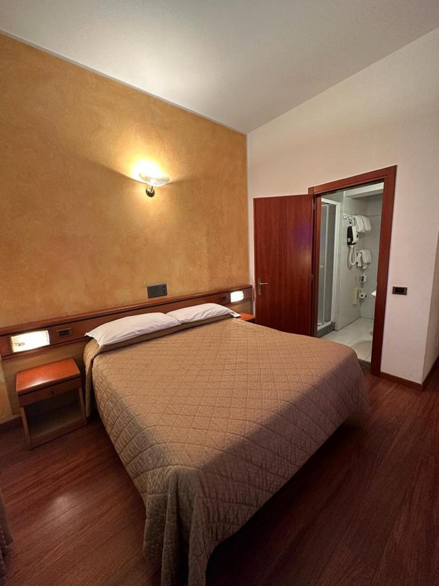 מילאנו Hotel Aspromonte מראה חיצוני תמונה