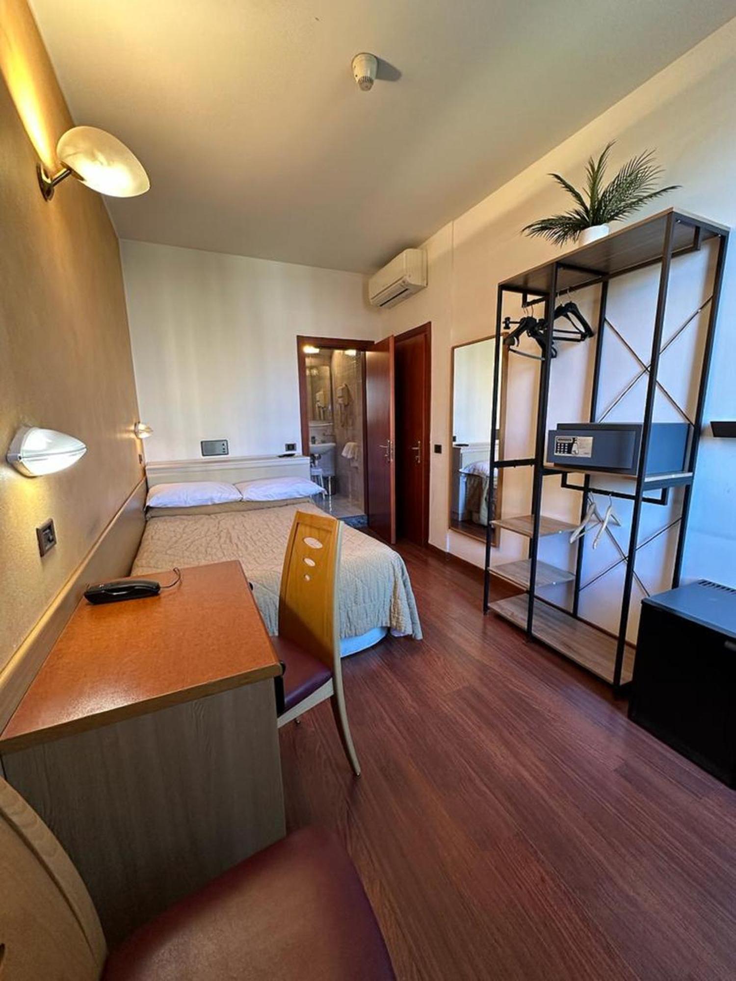 מילאנו Hotel Aspromonte מראה חיצוני תמונה